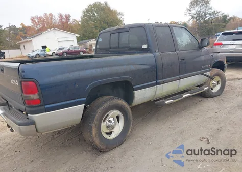 2001 Dodge Ram 1500 St из США, поврежденный, VIN 3B7HF13Z81G222574